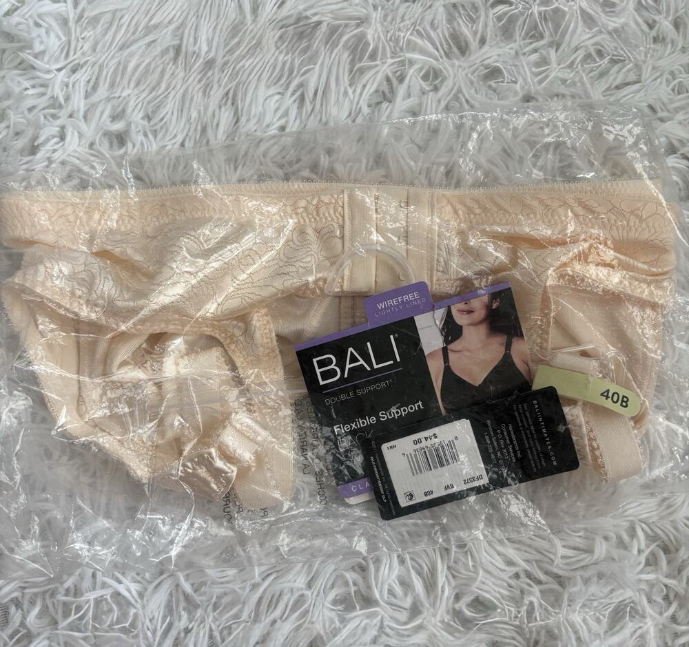 Bali “Flexible Support” 40B Cream Lace Bra. New W/tags. Retail $44